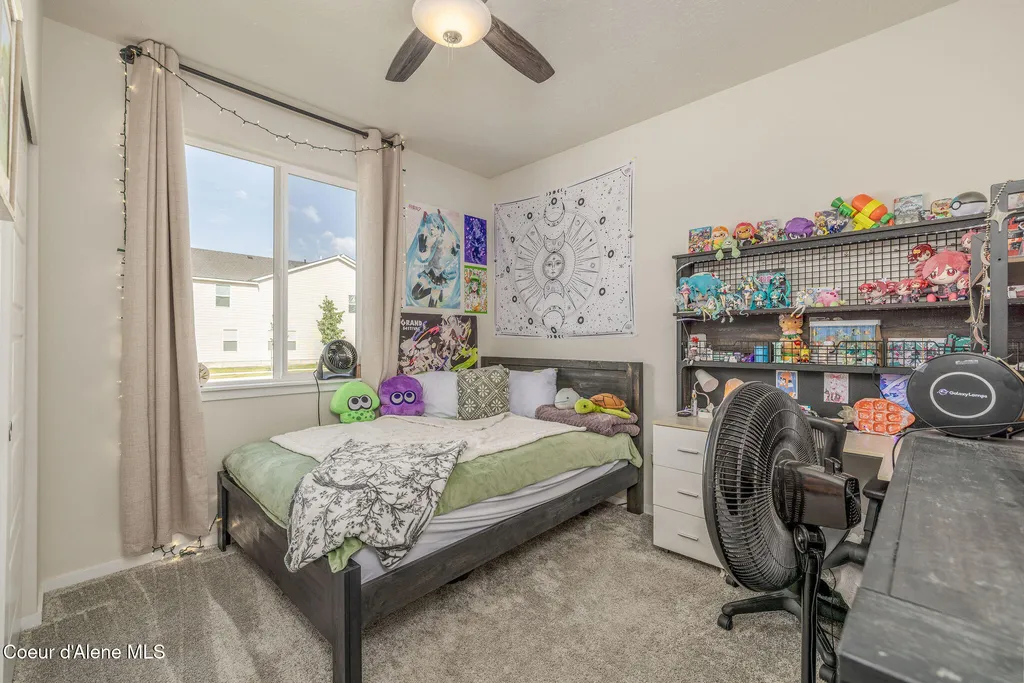 797 E Burdock Loop Hayden ID 83835