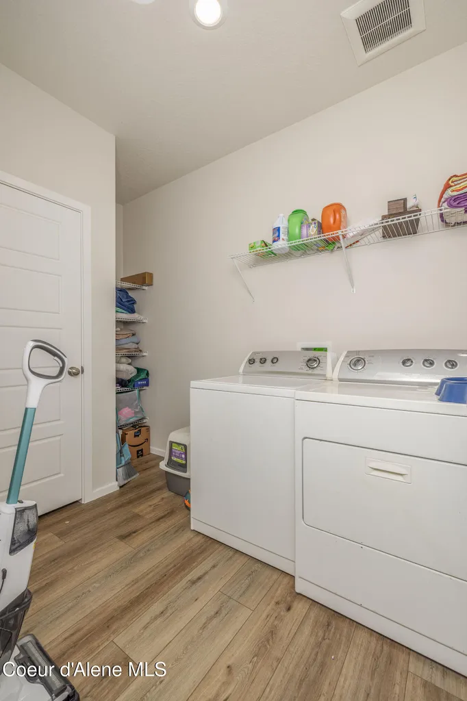 797 E Burdock Loop Hayden ID 83835