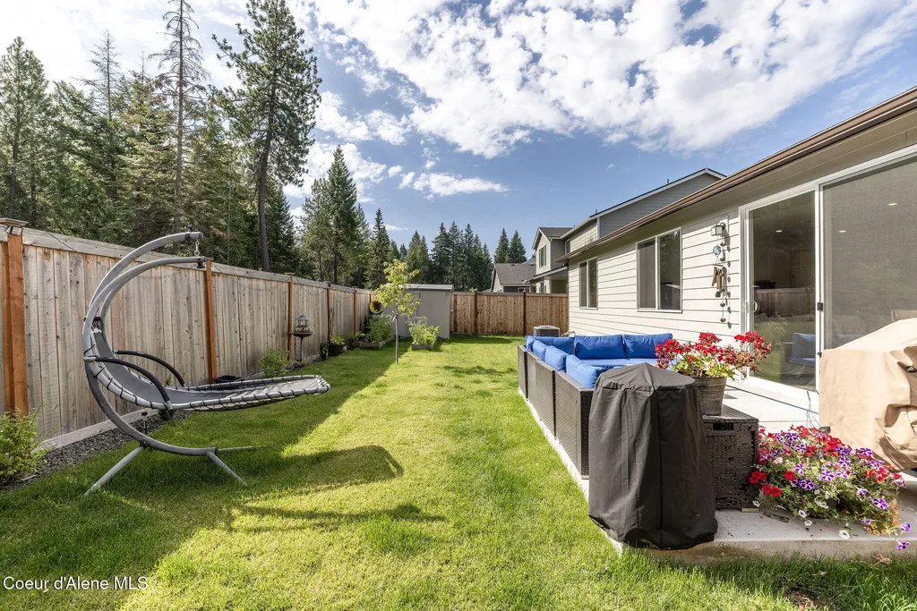 797 E Burdock Loop Hayden ID 83835