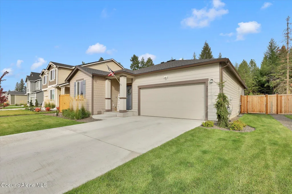 797 E Burdock Loop Hayden ID 83835