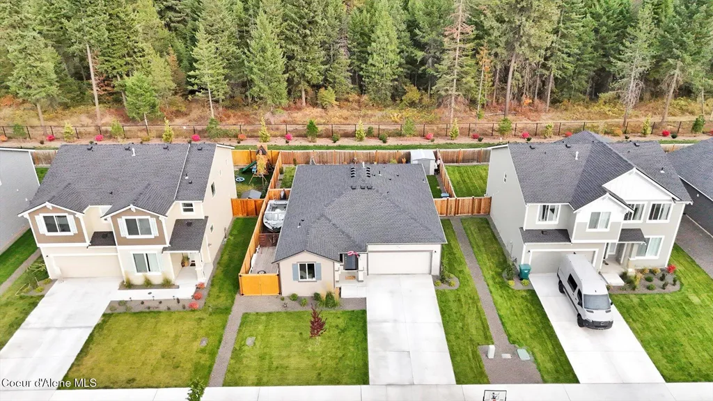 797 E Burdock Loop Hayden ID 83835