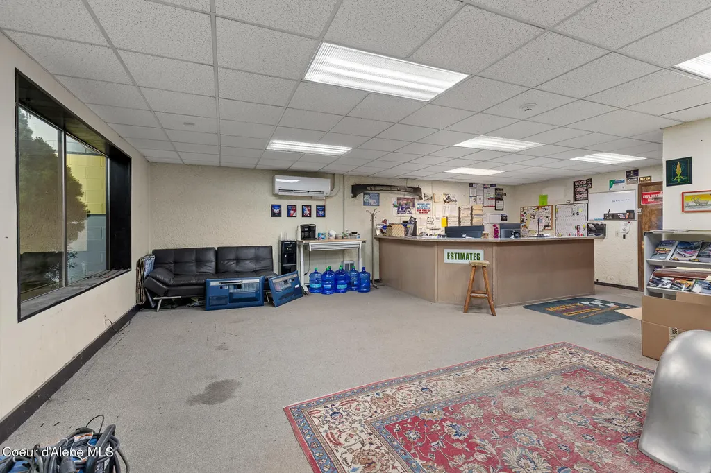 256 W Dakota Avenue Hayden ID 83835