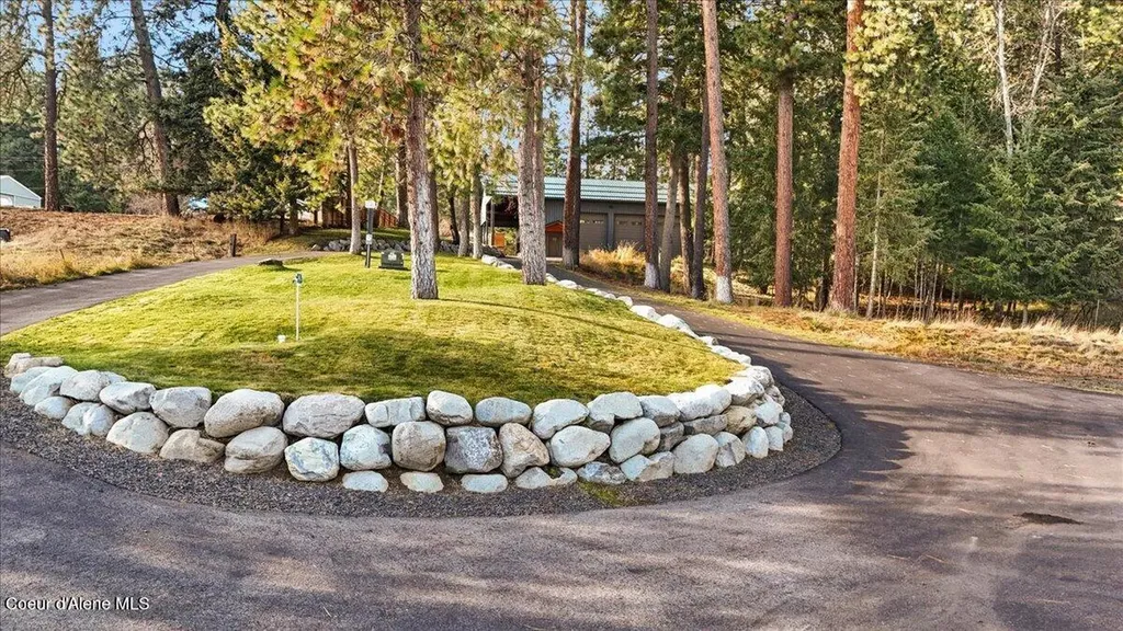 13846 N Hauser Lake Road Hauser ID 83854