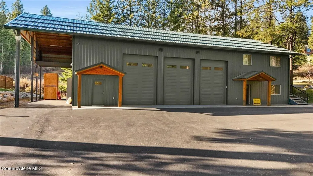 13846 N Hauser Lake Road Hauser ID 83854