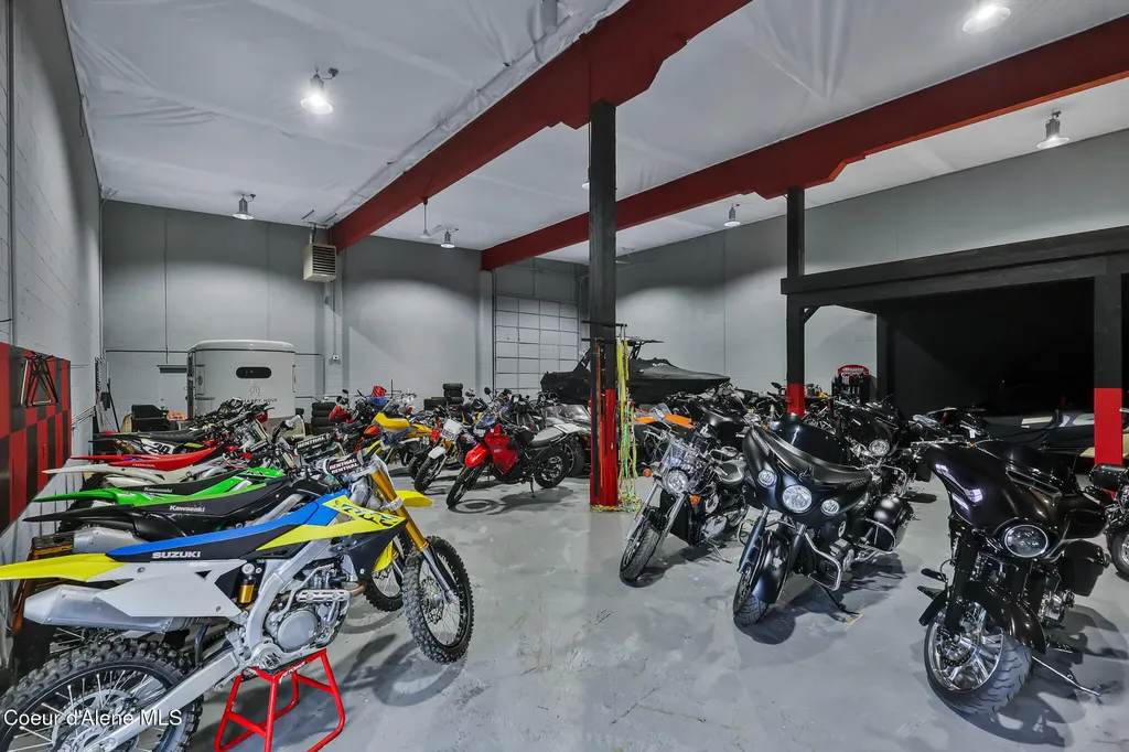 7168 N Government Way Dalton Gardens ID 83815