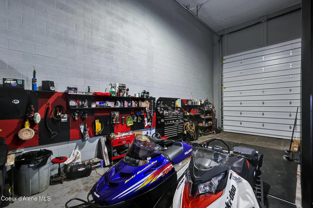 7168 N Government Way Dalton Gardens ID 83815