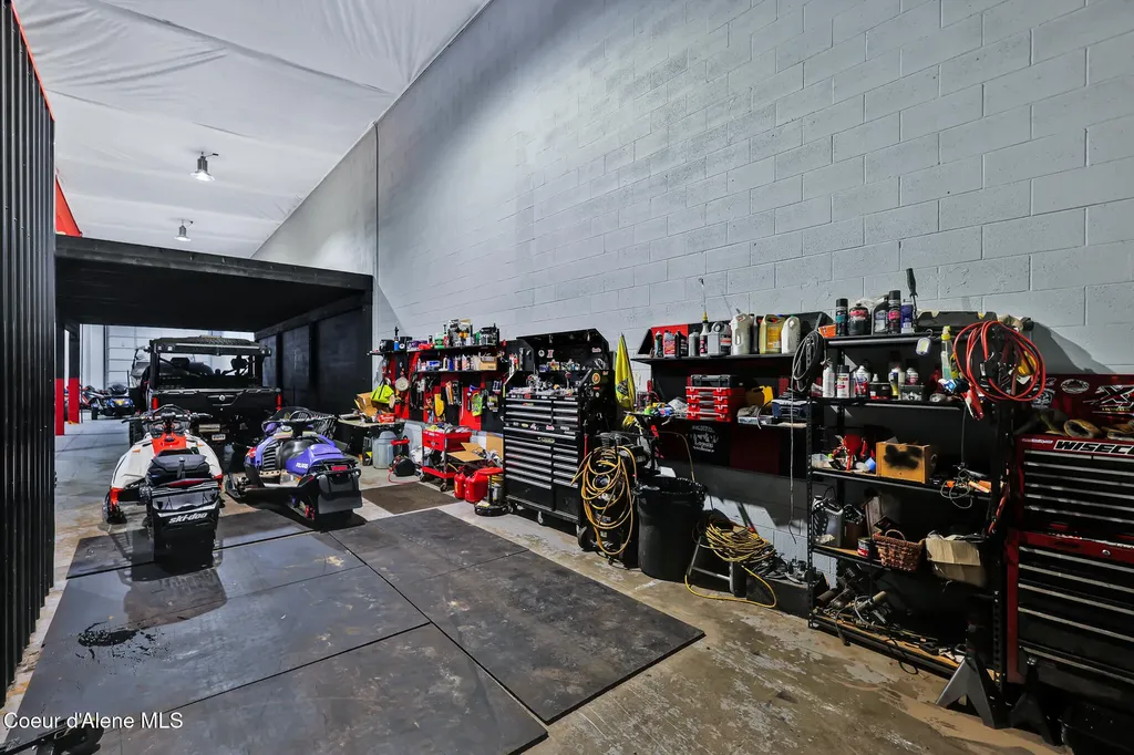 7168 N Government Way Dalton Gardens ID 83815