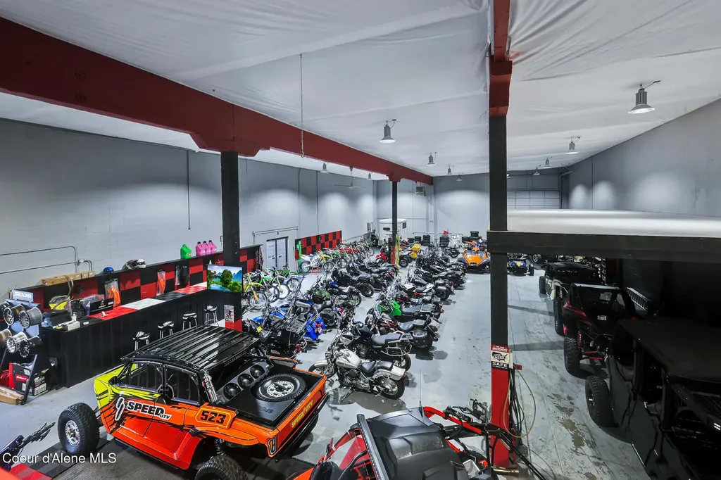 7168 N Government Way Dalton Gardens ID 83815