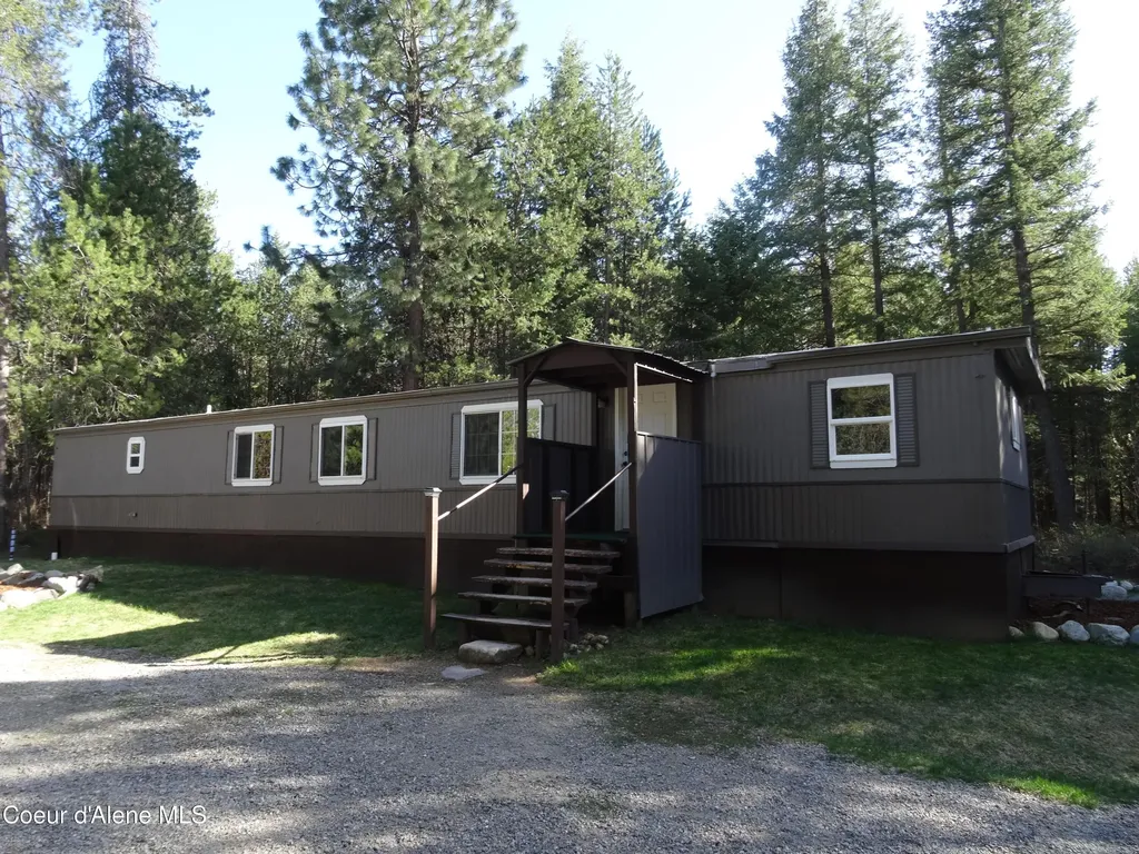 552 Outback Loop Spirit Lake ID 83869