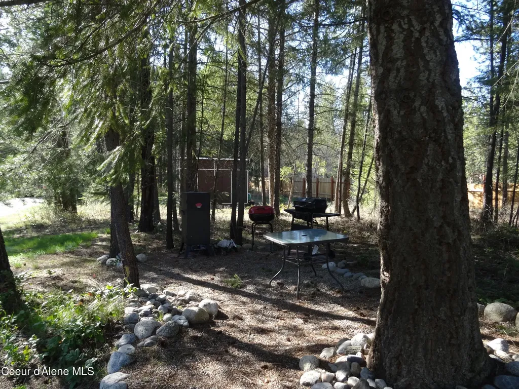 552 Outback Loop Spirit Lake ID 83869
