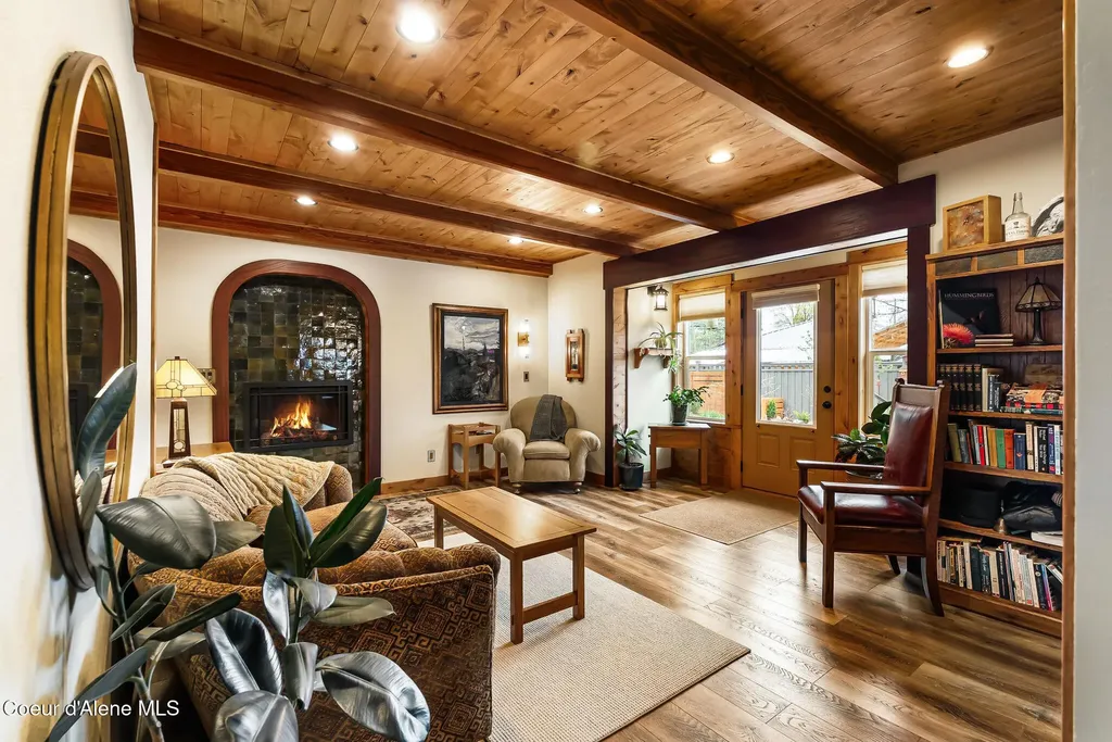 710 Pine Street Sandpoint ID 83864