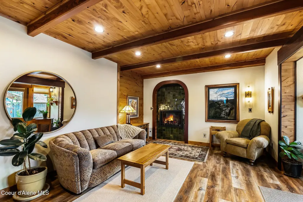 710 Pine Street Sandpoint ID 83864