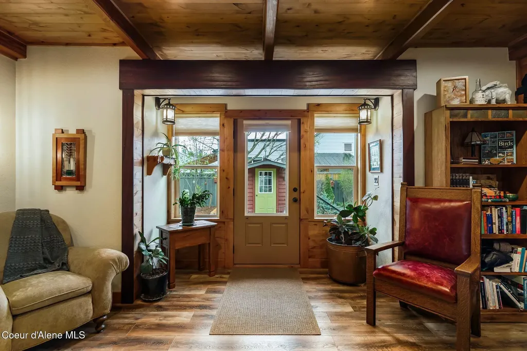 710 Pine Street Sandpoint ID 83864
