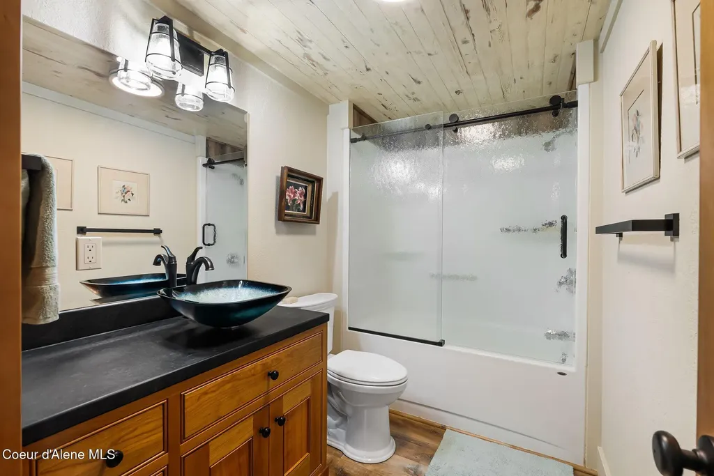 710 Pine Street Sandpoint ID 83864