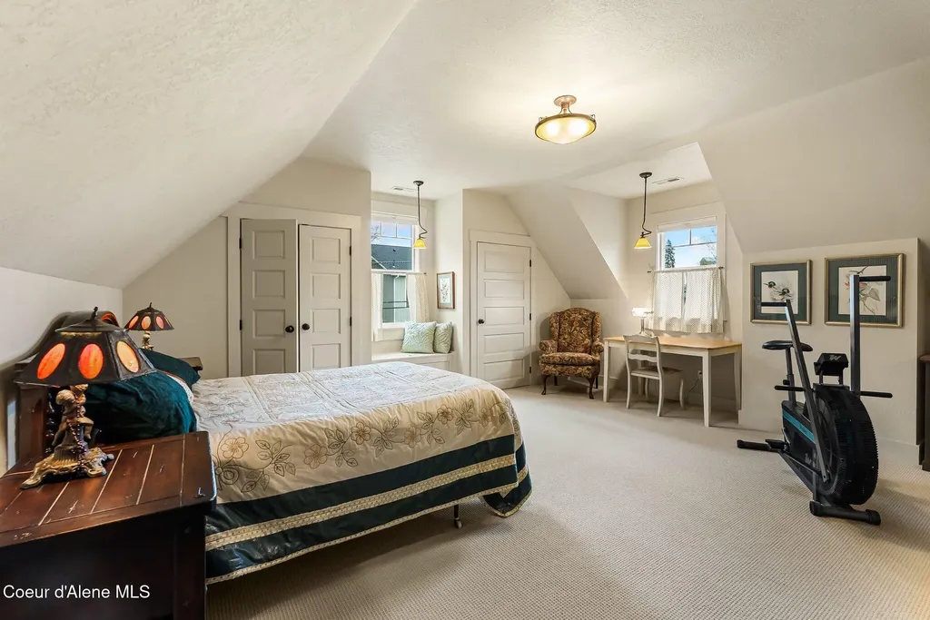710 Pine Street Sandpoint ID 83864