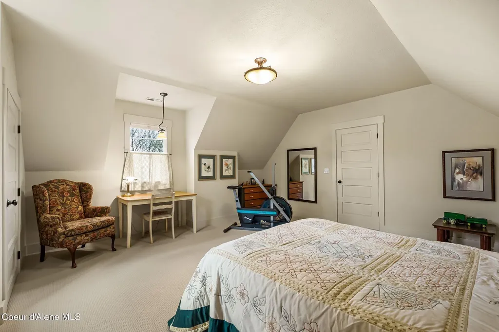 710 Pine Street Sandpoint ID 83864