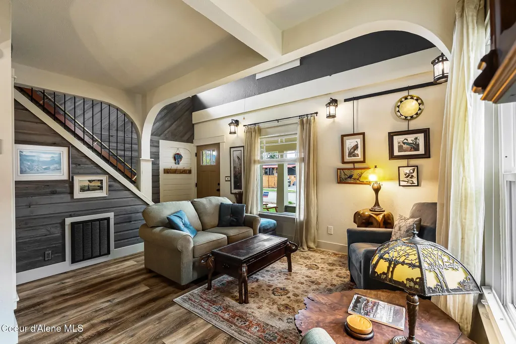 710 Pine Street Sandpoint ID 83864