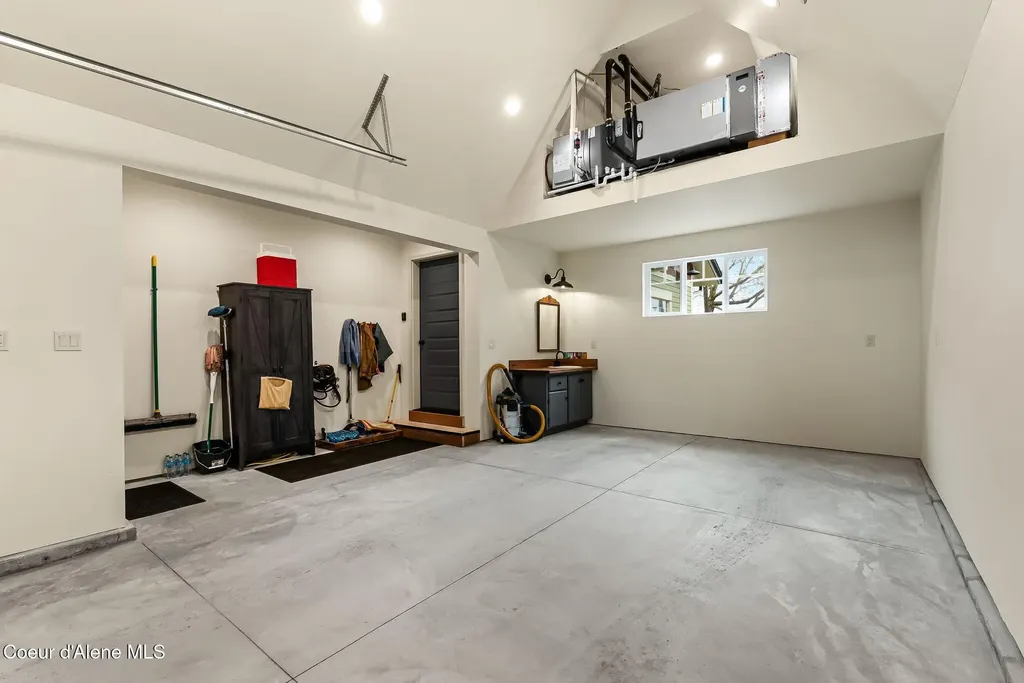 710 Pine Street Sandpoint ID 83864