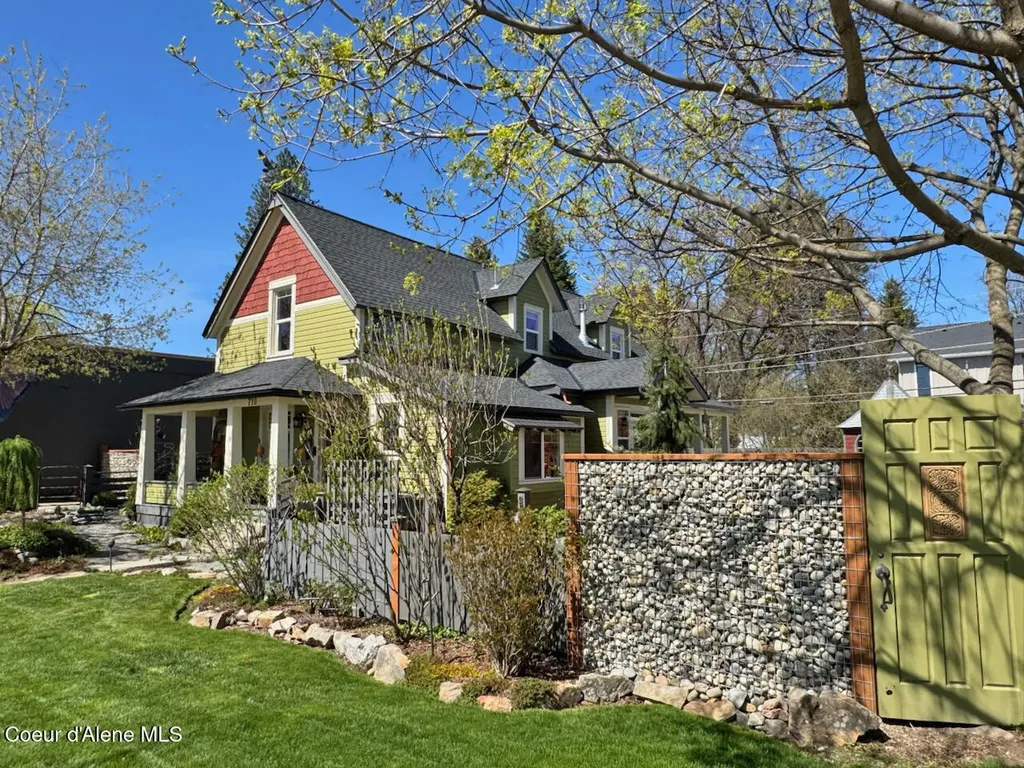 710 Pine Street Sandpoint ID 83864