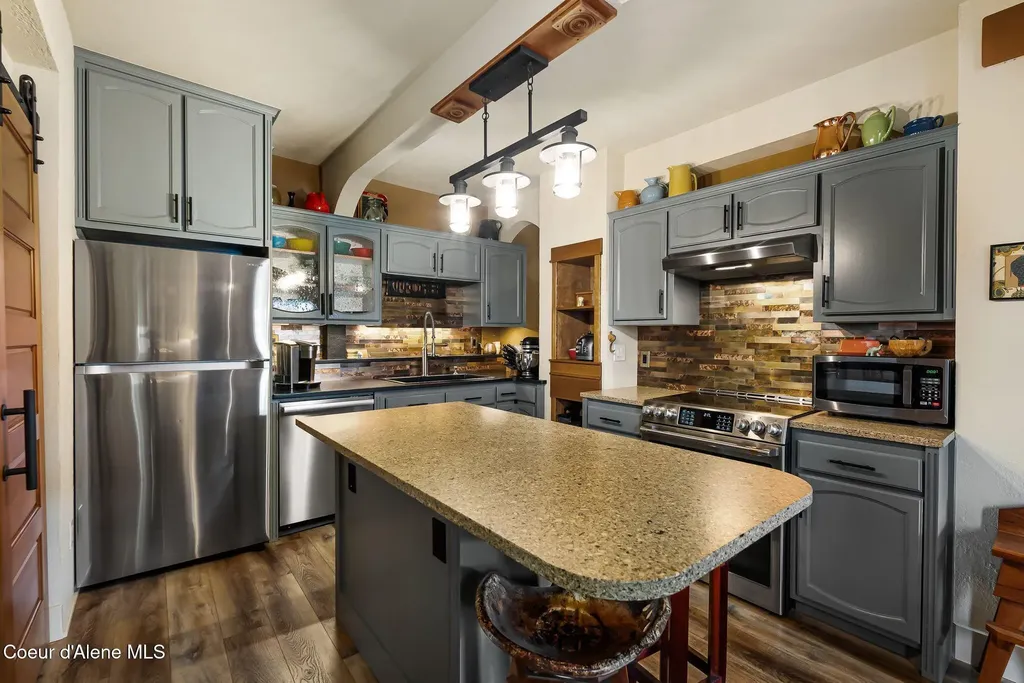710 Pine Street Sandpoint ID 83864
