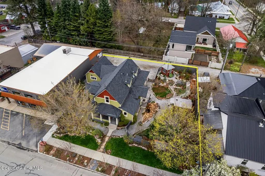 710 Pine Street Sandpoint ID 83864