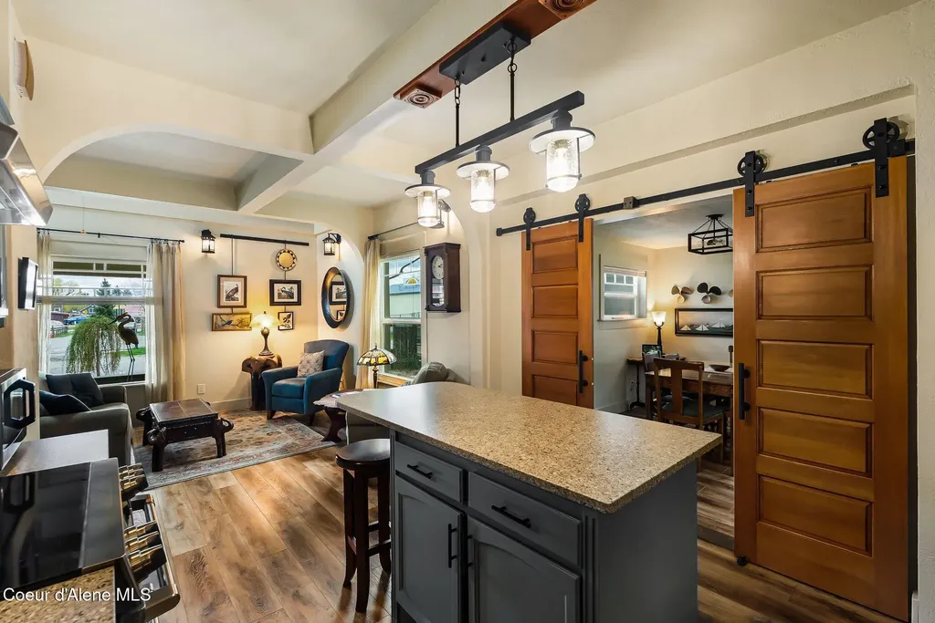 710 Pine Street Sandpoint ID 83864