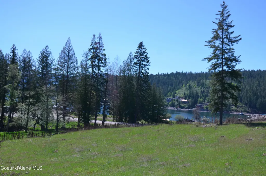 Tract 8 N Camp Bay Sagle ID 83860