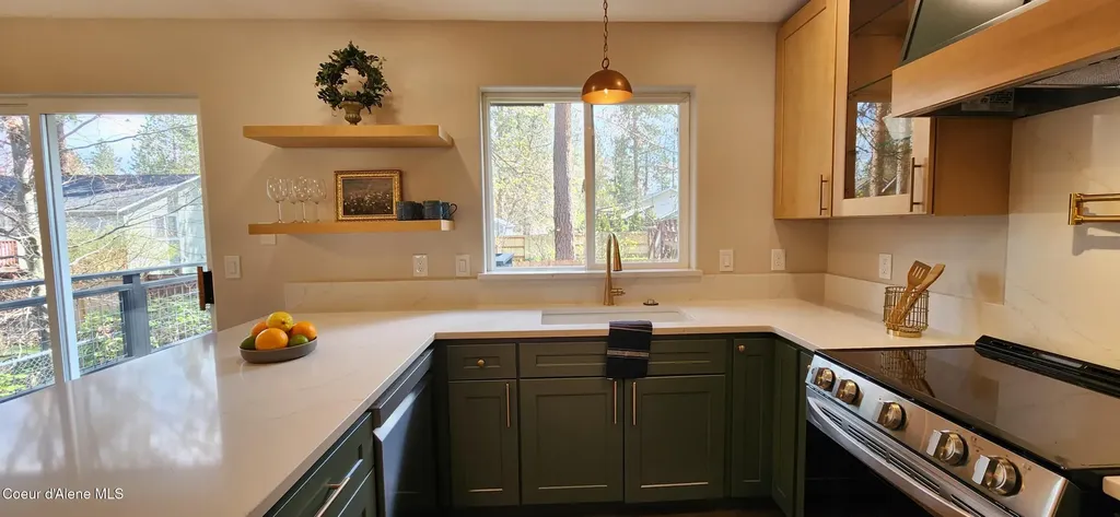 208 S Riverwood Court Post Falls ID 83854