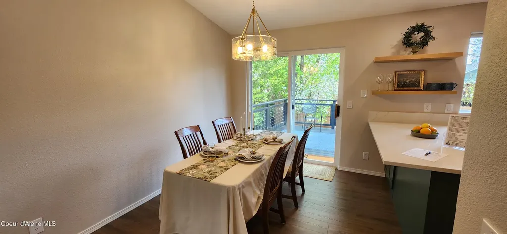 208 S Riverwood Court Post Falls ID 83854