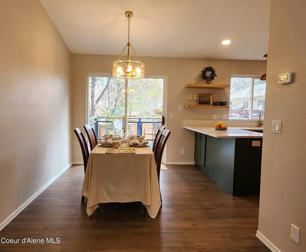 208 S Riverwood Court Post Falls ID 83854