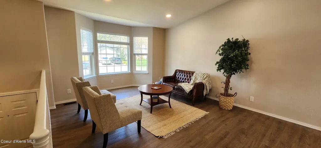 208 S Riverwood Court Post Falls ID 83854