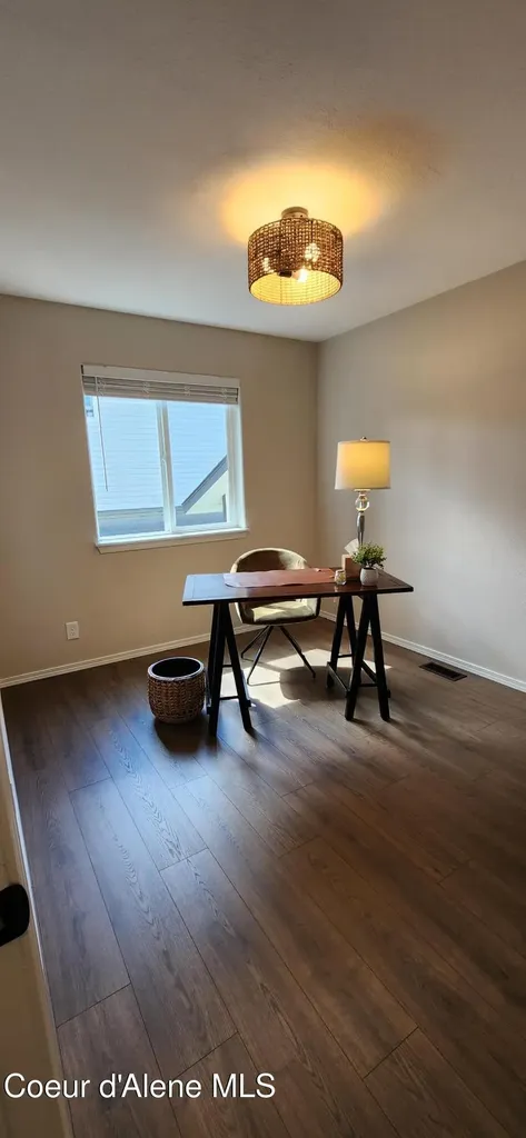 208 S Riverwood Court Post Falls ID 83854
