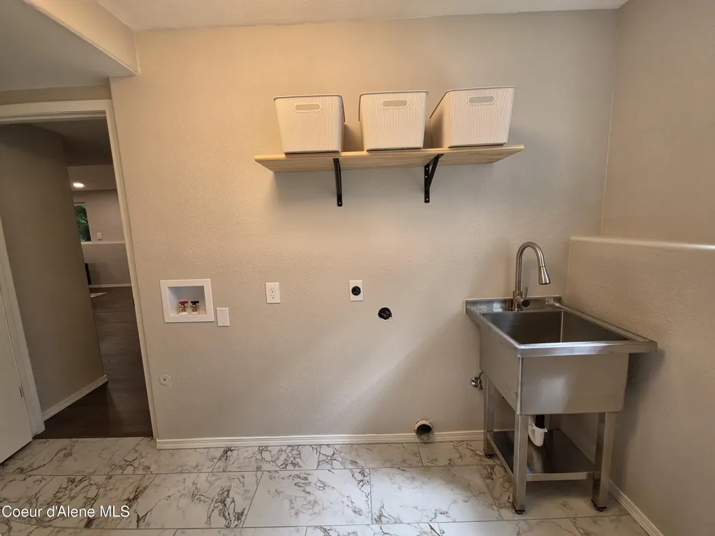 208 S Riverwood Court Post Falls ID 83854