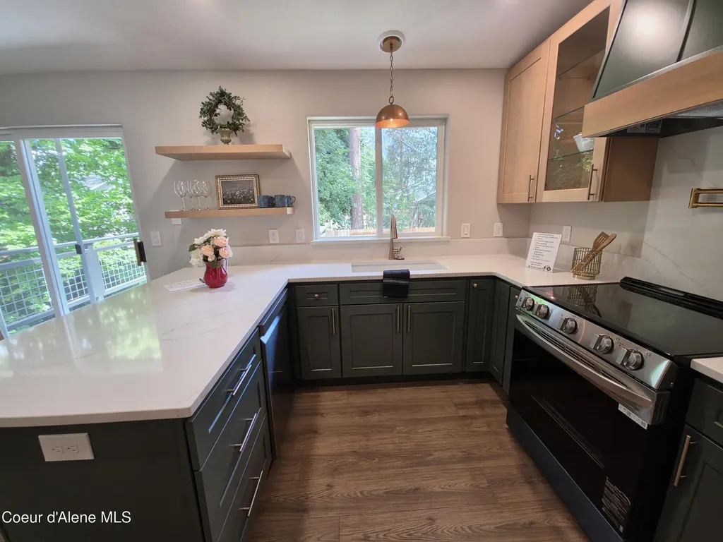 208 S Riverwood Court Post Falls ID 83854