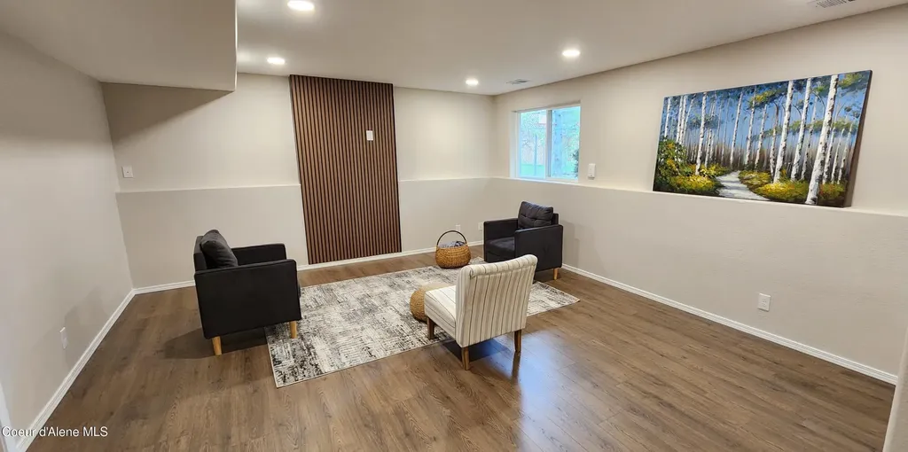 208 S Riverwood Court Post Falls ID 83854