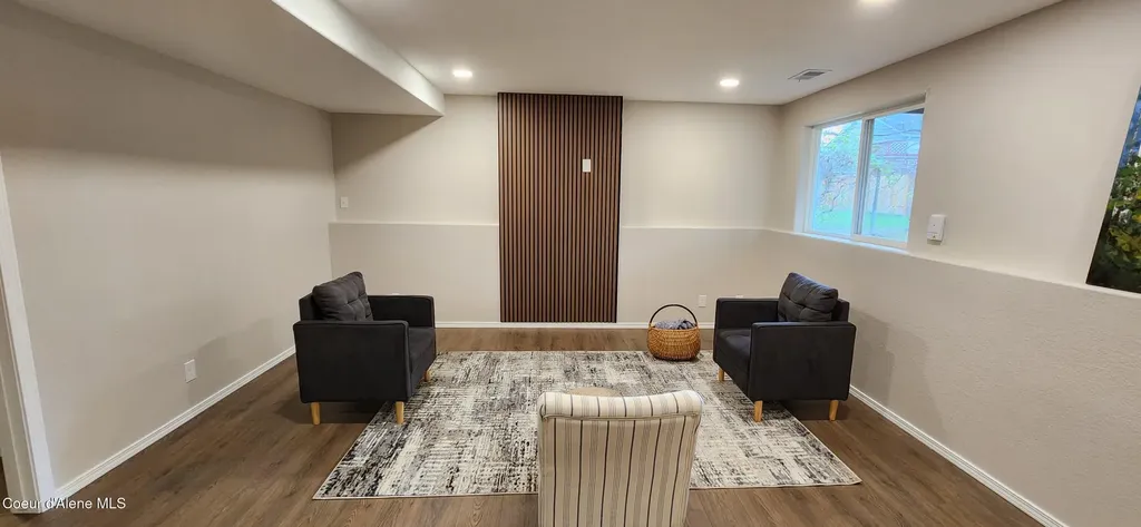 208 S Riverwood Court Post Falls ID 83854