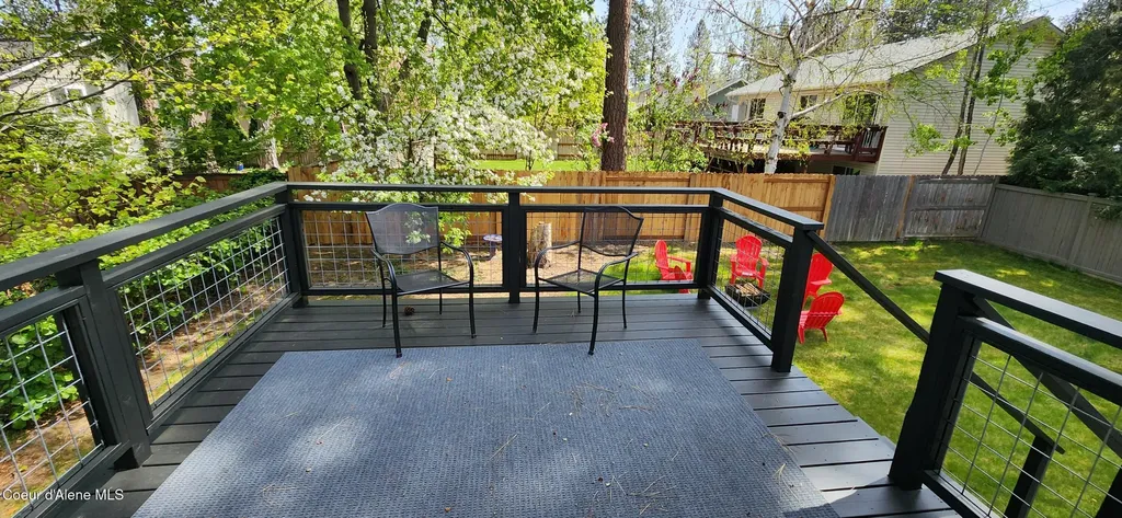 208 S Riverwood Court Post Falls ID 83854