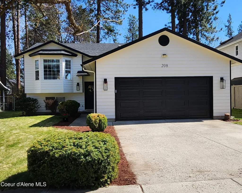 208 S Riverwood Court Post Falls ID 83854