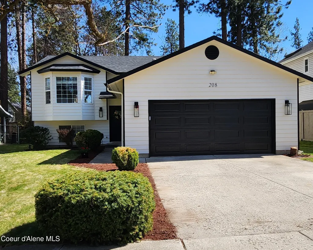 208 S Riverwood Court Post Falls ID 83854