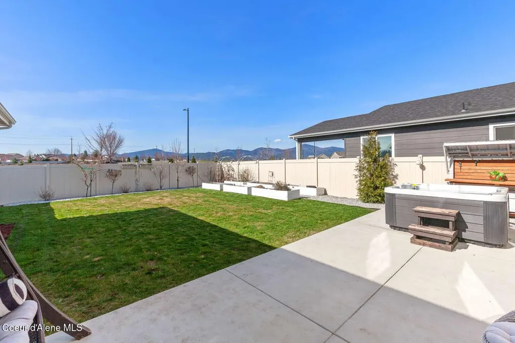 1033 E Percival Lane Post Falls ID 83854