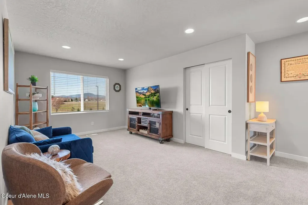 1033 E Percival Lane Post Falls ID 83854