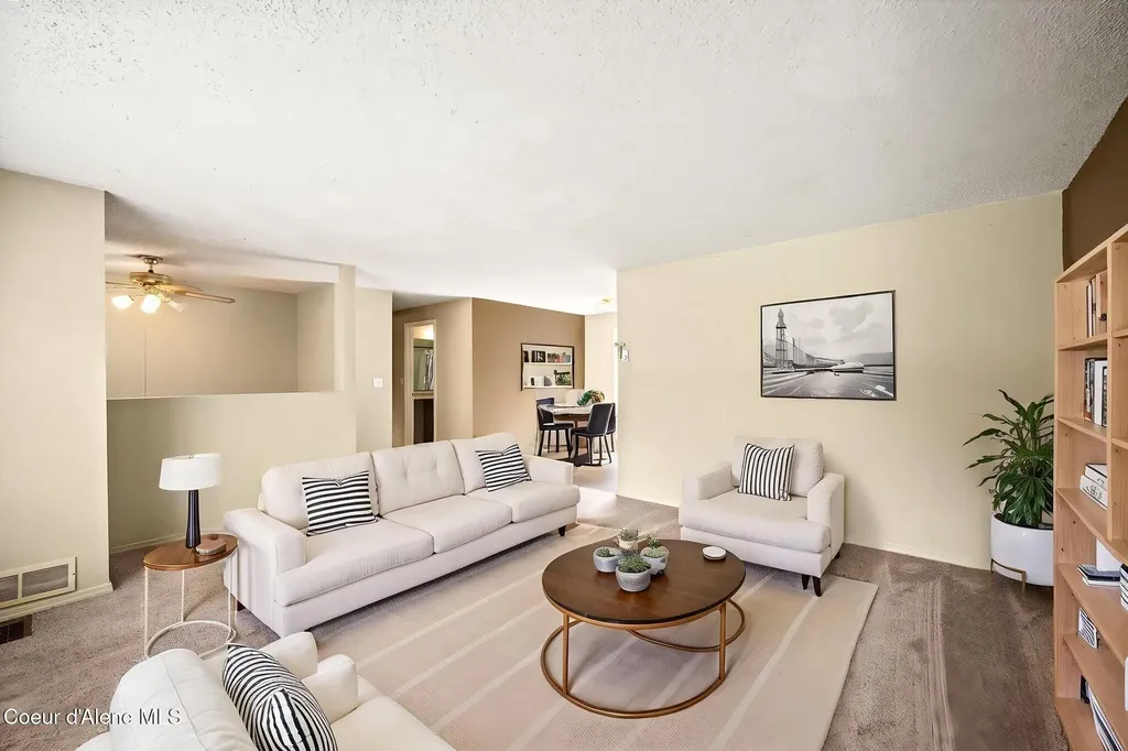 115 Belair Drive Pinehurst ID 83850