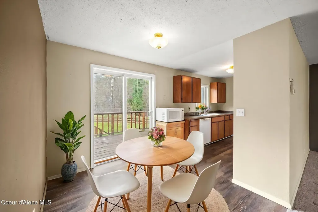 115 Belair Drive Pinehurst ID 83850