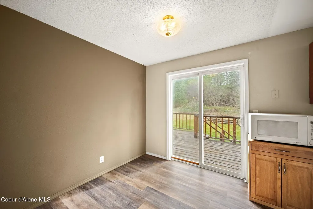 115 Belair Drive Pinehurst ID 83850