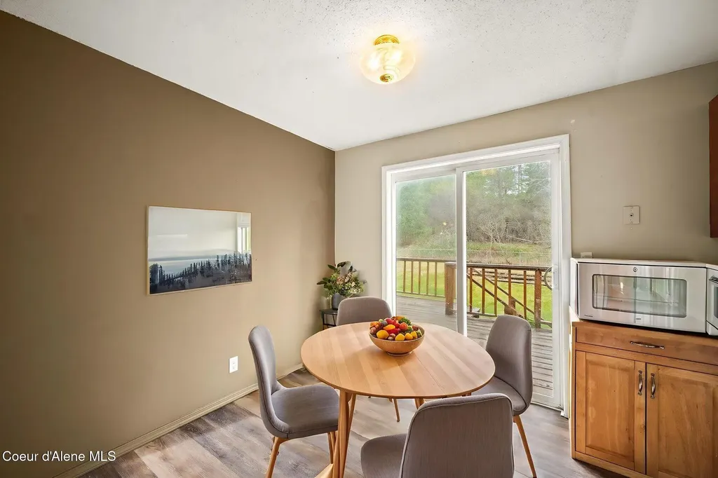 115 Belair Drive Pinehurst ID 83850