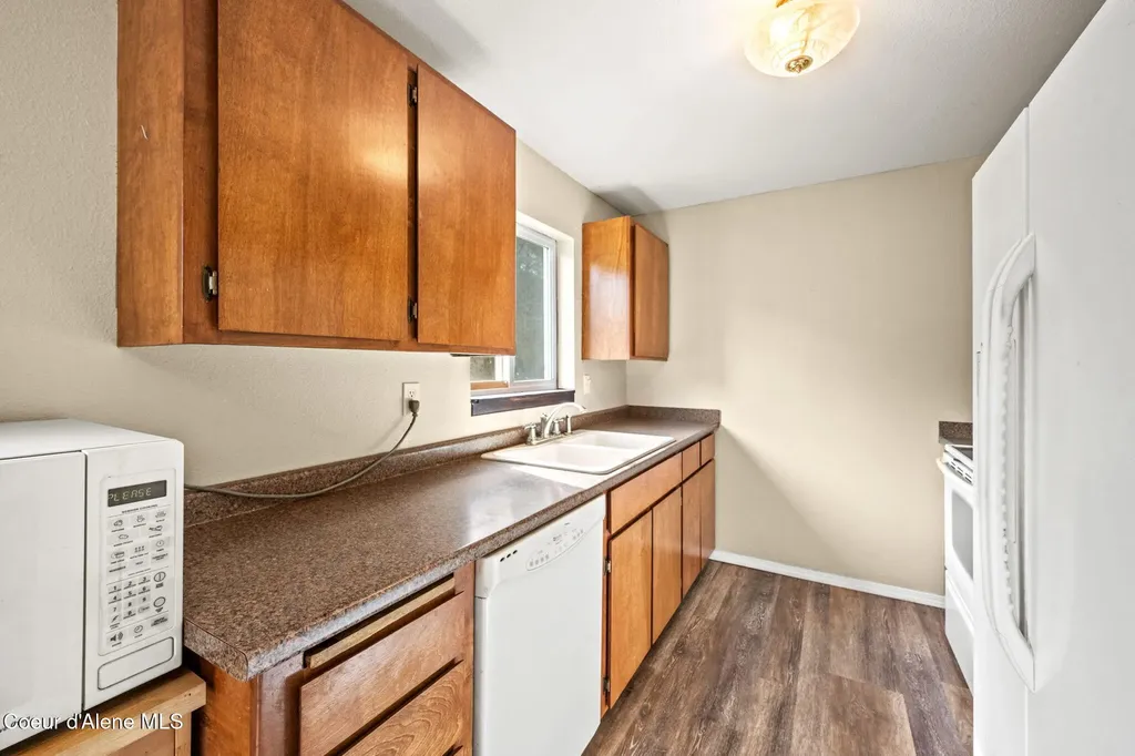 115 Belair Drive Pinehurst ID 83850