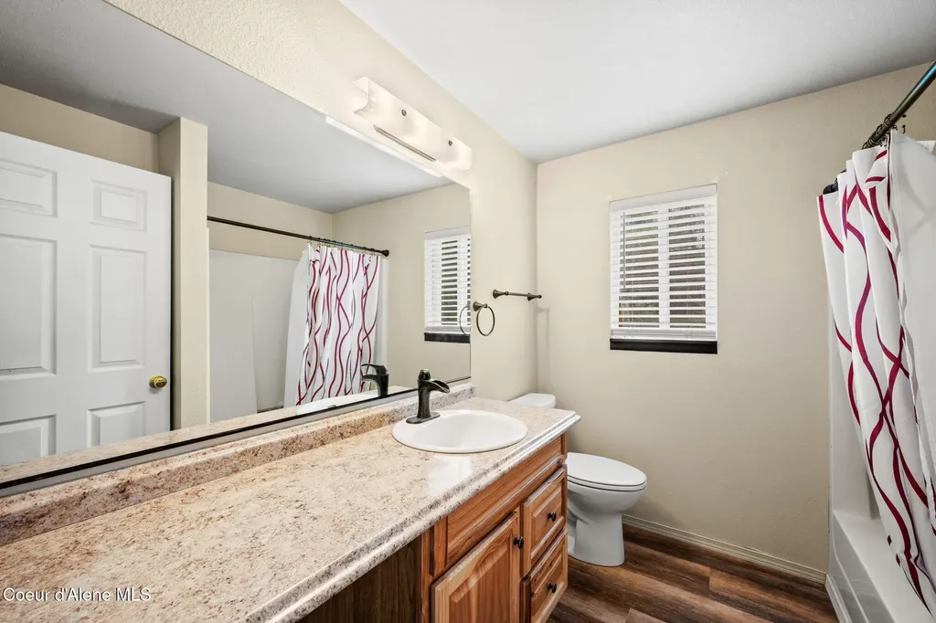115 Belair Drive Pinehurst ID 83850