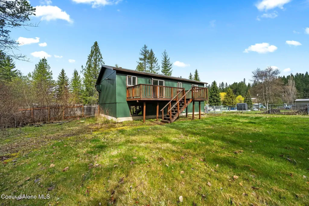 115 Belair Drive Pinehurst ID 83850