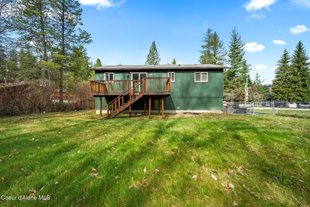 115 Belair Drive Pinehurst ID 83850