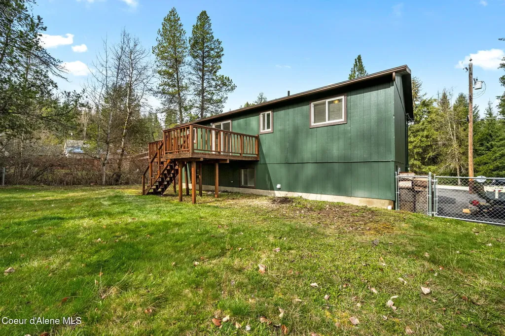 115 Belair Drive Pinehurst ID 83850